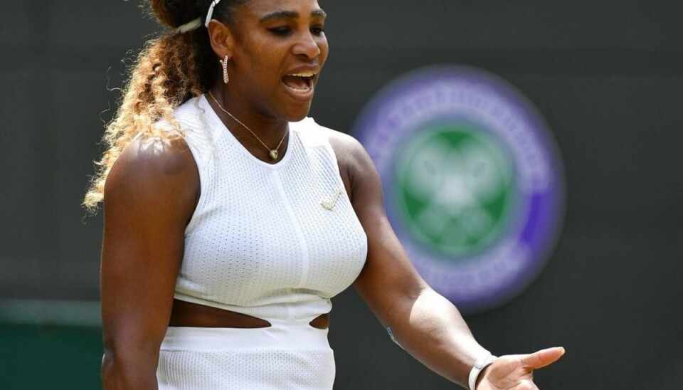 Serena Williams bøder for Wimbledon-fejl