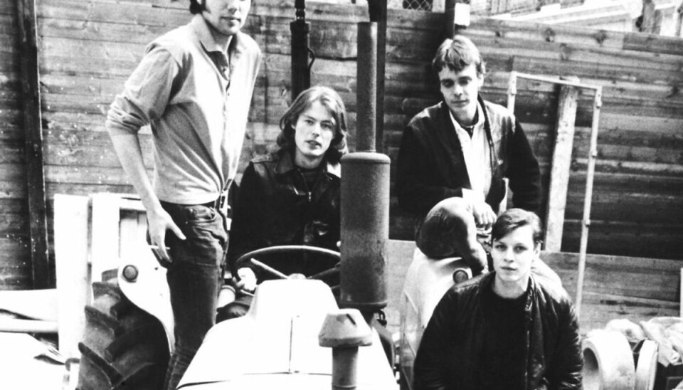Musiker afslører: Ekskæreste er morder Stefan Jensen, nederst til højre, var guitarist i The Sandmen fra 1988 til 1992. Nu fortæller han, at hans ekskæreste har slået et andet menneske ihjel. Foto: Scanpix