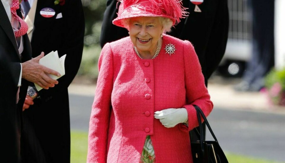 Dronning Elizabeth deltog i dette års Royal Ascot, hvor det bedre borgerskab mødes og oplever de bedste løbsheste i verden konkurrere. Klik videre for at se billederne fra Royal Ascot. Foto: Scanpix