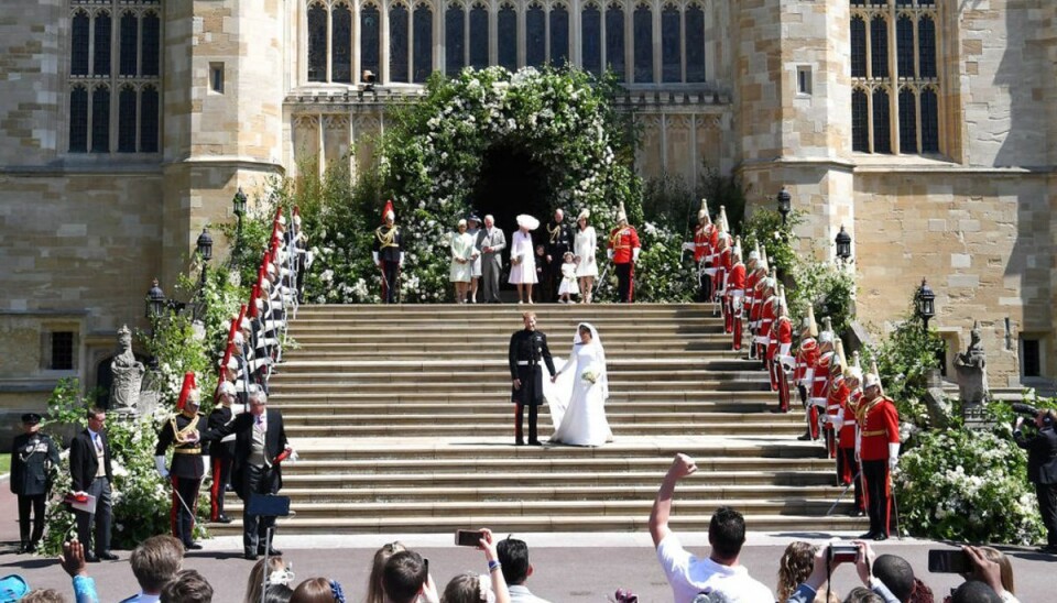 Turister strømmer til efter royalt bryllup