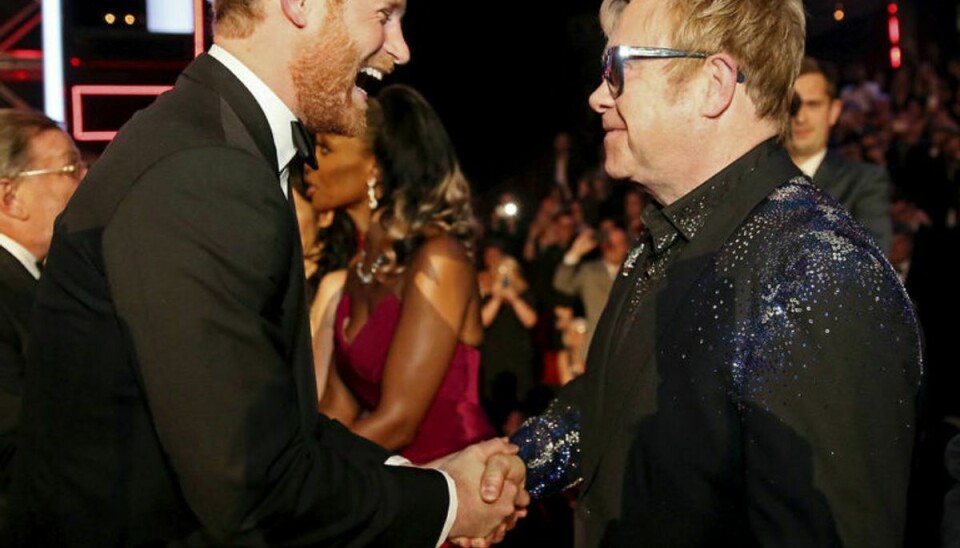 Elton John er en nær ven af den kongelige familie. KLIK VIDERE OG SE FLERE BILLEDER AF STJERNEN VED ROYALE LEJLIGHEDER. Foto: Scanpix