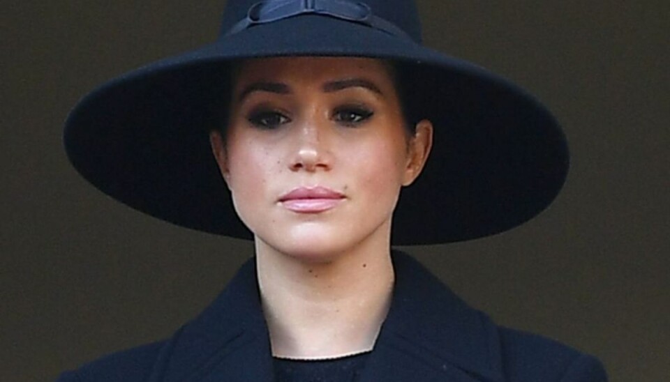 Hertuginde Meghan stod ikke på den samme balkon som dronning Elizabeth og hertuginde Kate ved Remembrance Sunday. KLIK VIDERE og se flere billeder fra højtidligheden. Foto: Scanpix