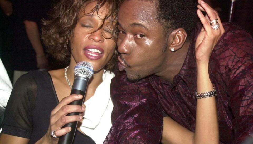Sangerinden Whitney Houston og sanger Bobby Brown blev gift den 18. juli 1992. Klik videre for flere billeder. Foto: Scanpix Sangerinden Whitney Houston og sanger Bobby Brown blev gift den 18. juli 1992. Klik videre for flere billeder. Foto: Scanpix