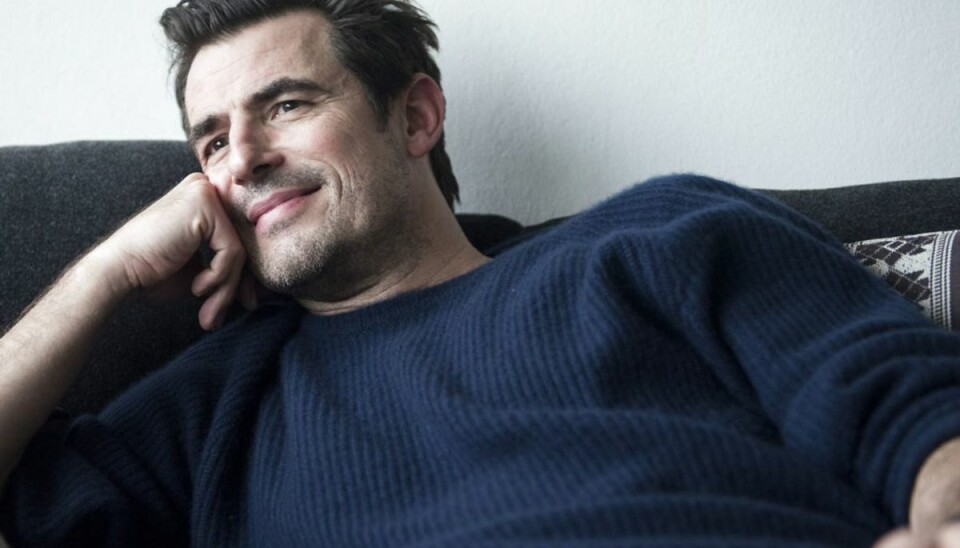 Claes Bang optræder i private hjem med rolle Claes Bang har optrådt flere underlige steder med Ondskab. Foto: Scanpix.