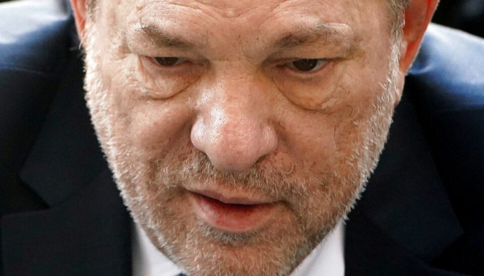 Weinstein indlagt efter dom Harvey Weinstein blev indlagt umiddelbart efter, at han blev kendt skyldig i flere anklager om overgreb mod kvinder. Foto: Scanpix/Carlo Allegri