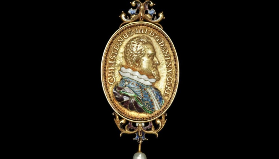 Denne medalje er til salg. Den er vurderet til 400.000 kroner. KLIK for flere billeder. Foto: Bruun Rasmussen Kunstauktioner. Denne medalje er til salg. Den er vurderet til 400.000 kroner. KLIK for flere billeder. Foto: Bruun Rasmussen Kunstauktioner.