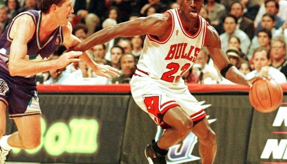 I Netflix-dokumentaren The Last Dance viser basketball-ikonet Michael Jordan sig med et dansk produkt. KLIK VIDERE OG SE FLERE BILLEDER. Foto: VINCENT LAFORET / AFP I Netflix-dokumentaren The Last Dance viser basketball-ikonet Michael Jordan sig med et dansk produkt. KLIK VIDERE OG SE FLERE BILLEDER. Foto: VINCENT LAFORET / AFP