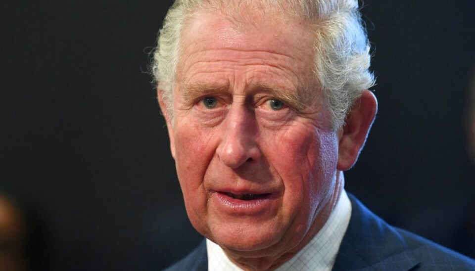 Charles spiddet af Meghan-fans på Twitter
