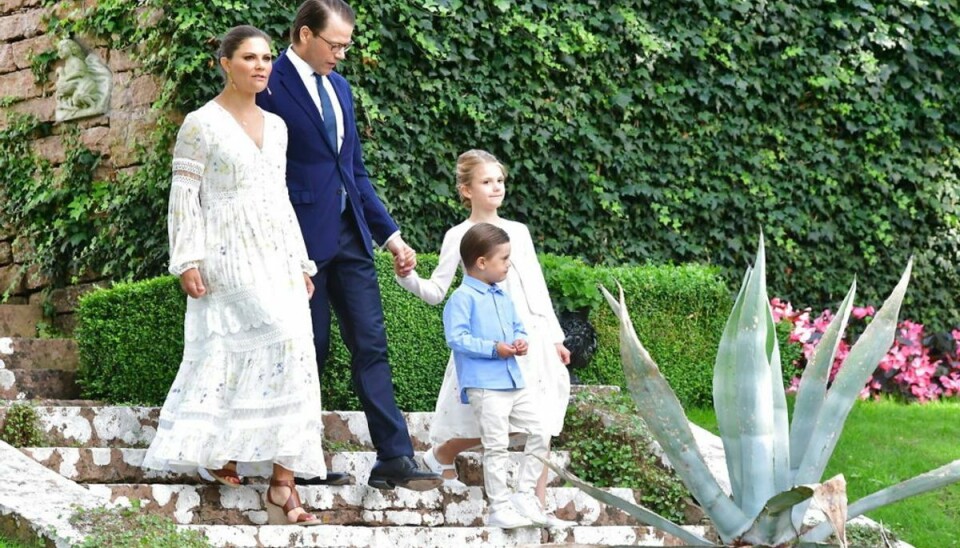 Se billederne: Kronprinsesse samlede hele familien