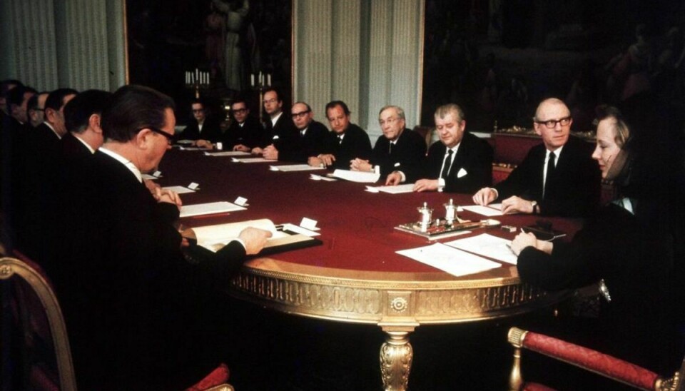 Dronning Margrethe til sit første statsrådsmøde i 1972. salen og møblerne er de samme. Foto: Scanpix