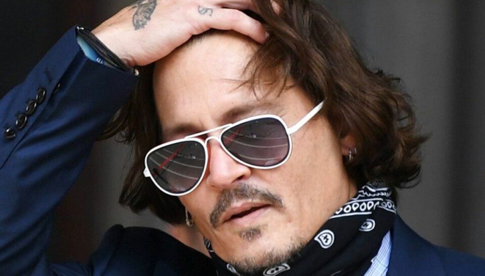 Johnny Depp ankommer til retten i London.Foto: DANIEL LEAL-OLIVAS / AFP / SCANPIX