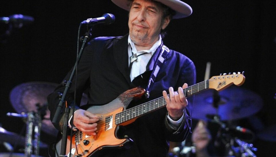 Topper britisk hitliste som den ældste nogensinde Bob Dylan er en gammel knejt, men nu har han da rekorden som den ældste nummer 1 indtil videre. Foto: Scanpix