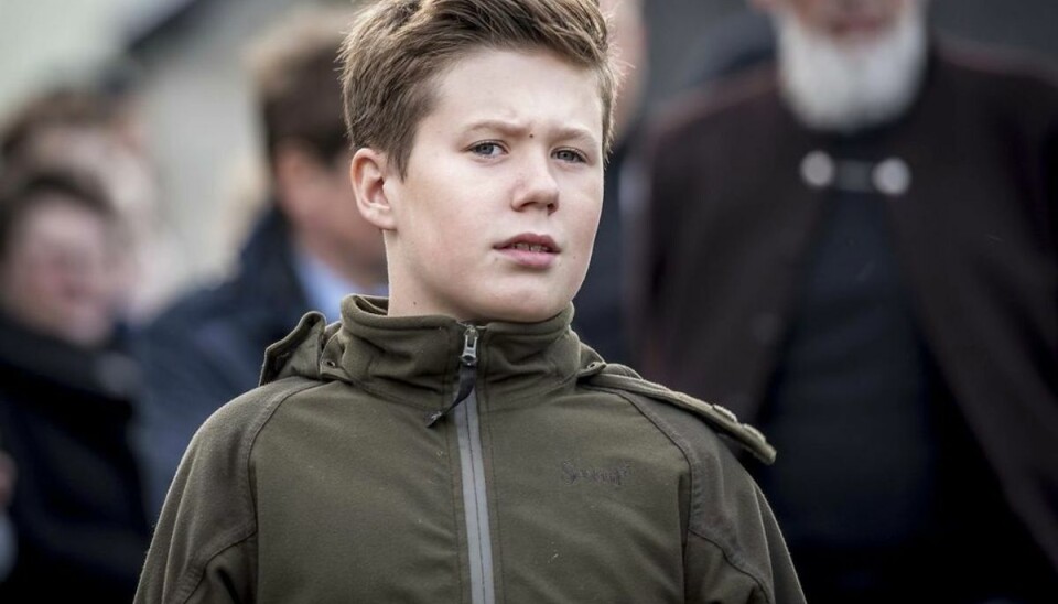 Prins Christian har besluttet at udskyde sin konfirmation til næste år. Tidligere på året kunne Kongehuset dog fejre, at det er 14 år siden Danmarks kommende konge blev døbt. KLIK VIDERE OG SE BILLEDER FRA DEN ROYALE DÅB. (Foto: Mads Claus Rasmussen/Ritzau Scanpix) Prins Christian har besluttet at udskyde sin konfirmation til næste år. Tidligere på året kunne Kongehuset dog fejre, at det er 14 år siden Danmarks kommende konge blev døbt. KLIK VIDERE OG SE BILLEDER FRA DEN ROYALE DÅB. (Foto: Mads Claus Rasmussen/Ritzau Scanpix)