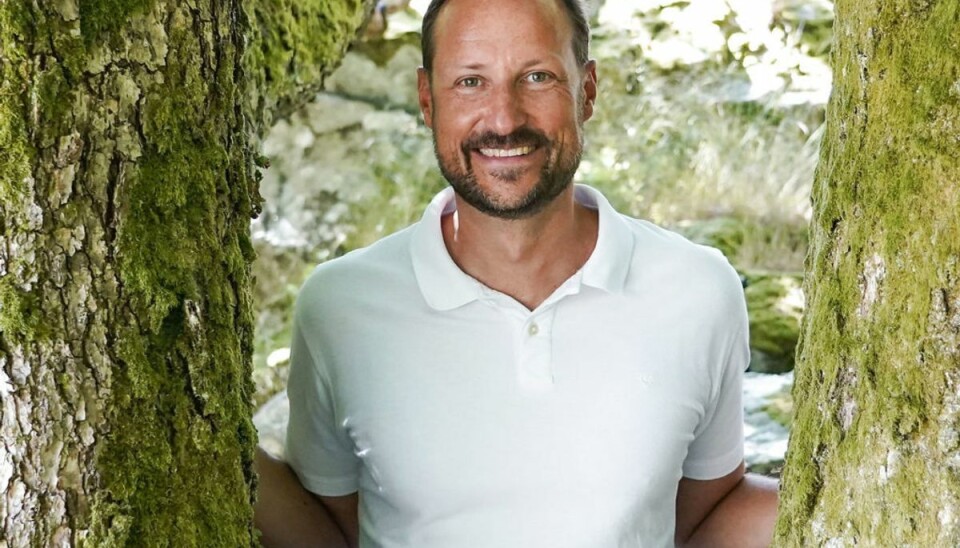 Norske kronprins Haakon kan i dag den 20. juli fejre 47 års fødselsdag. Det sker sammen med familien på Dvergsøya ud for Kristiansand. Og med nogle nye feriebilleder. Klik videre i galleriet for at se de herlige billeder. Foto: Lise Åserud / NTB Scanpix / AFP) / Norske kronprins Haakon kan i dag den 20. juli fejre 47 års fødselsdag. Det sker sammen med familien på Dvergsøya ud for Kristiansand. Og med nogle nye feriebilleder. Klik videre i galleriet for at se de herlige billeder. Foto: Lise Åserud / NTB Scanpix / AFP) /