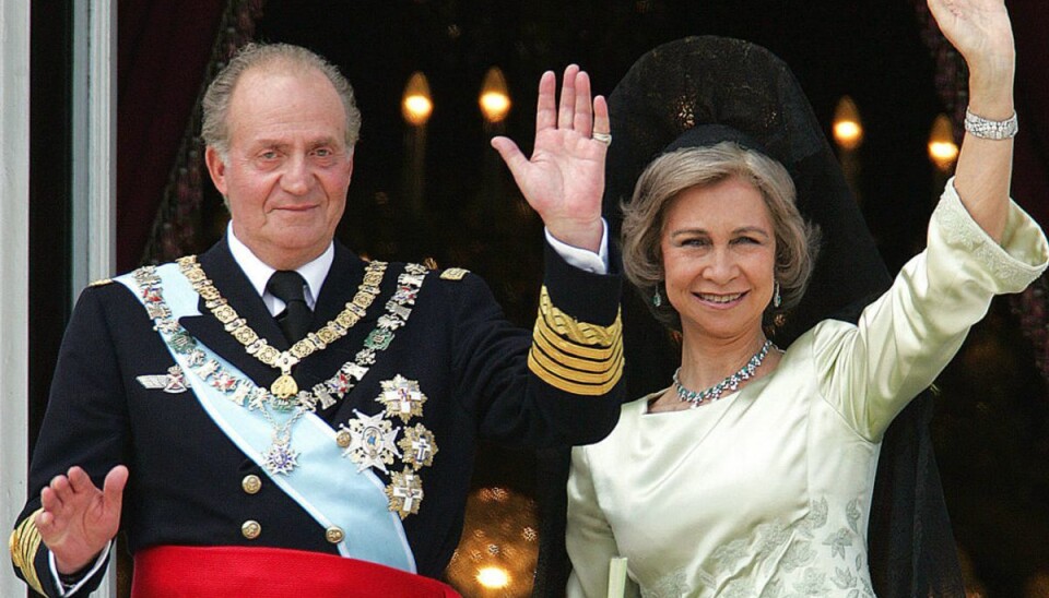 Juan Carlos og dronning Sofia i 2004. Da var han stadig populær. (Foto: CHRISTOPHE SIMON/Ritzau Scanpix)