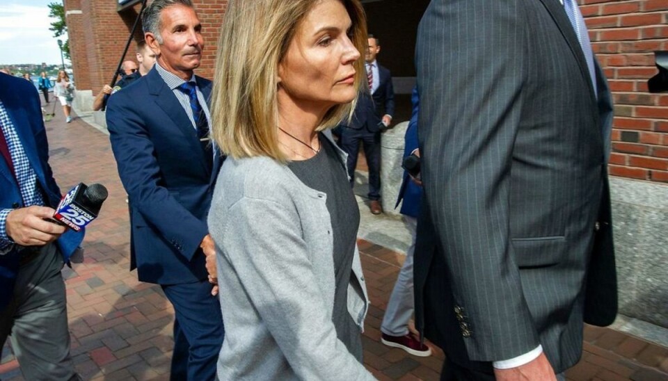 Brød sammen i retten: Kendt skuespiller i fængsel for bestikkelse