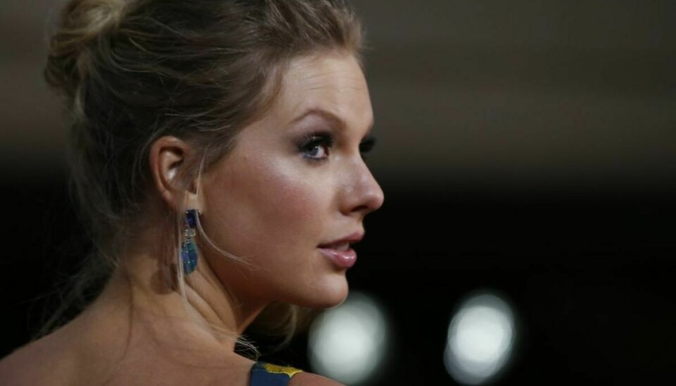 Søndag blev der affyret en række skud ude foran Taylor Swifts hoveddør. KLIK VIDERE OG SE FLERE BILLEDER. Foto: REUTERS/Mario Anzuoni
