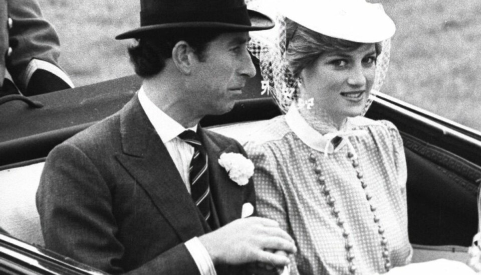 I forbindelse med Meghan markles forestående fødsel, dukker der lige nu gamle historier op. Blandt andet en om, hvordan Diana holdt det hemmeligt for Charles, at også deres barn nummer to, ville blive en dreng. Foto: Scanpix. I forbindelse med Meghan markles forestående fødsel, dukker der lige nu gamle historier op. Blandt andet en om, hvordan Diana holdt det hemmeligt for Charles, at også deres barn nummer to, ville blive en dreng. Foto: Scanpix.