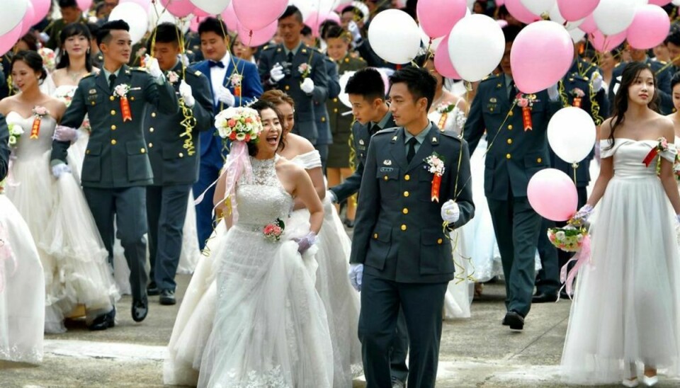 188 par blev gift ved en stor fælles ceremoni i Taiwan. foto: Sam Yeh / Scanpix