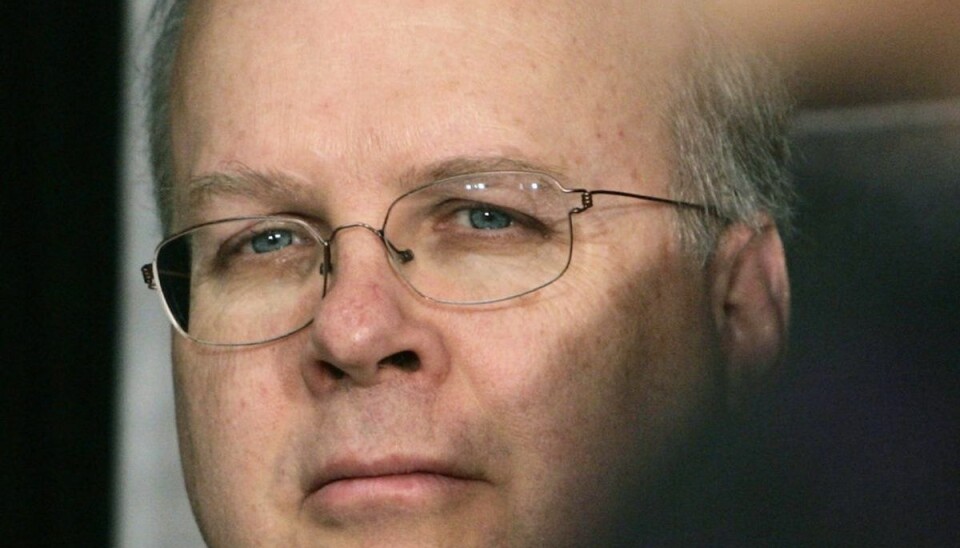 70 år i dag Karl Rove var engang en de de ypperste spindoktorer i Washington D.C. Billedet er fra hans velmagtsdage i 2007, da han var vicestabschef hos præsident George W. Bush i Det Hvide Hus. Den 25. december fylder han 70. – Foto: Larry Downing/Reuters.