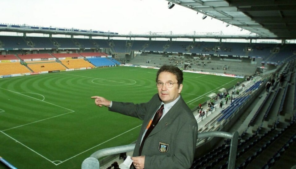 Husker du Per Bjerregaard? Her er han i dag Per Bjerregaard viser rundt på Brøndby Stadion i 2000. (Arkivfoto) – Foto: Søren Steffen/Ritzau Scanpix