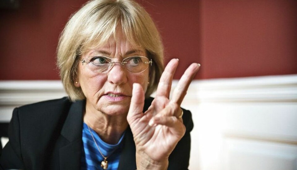 Se videoen: Her snotter mand efter Pia Kjærgaard En mand sendte en snotklat i retning af Pia Kjærsgaard. Foto: Nils Meilvang/Scanpix (Arkivfoto)