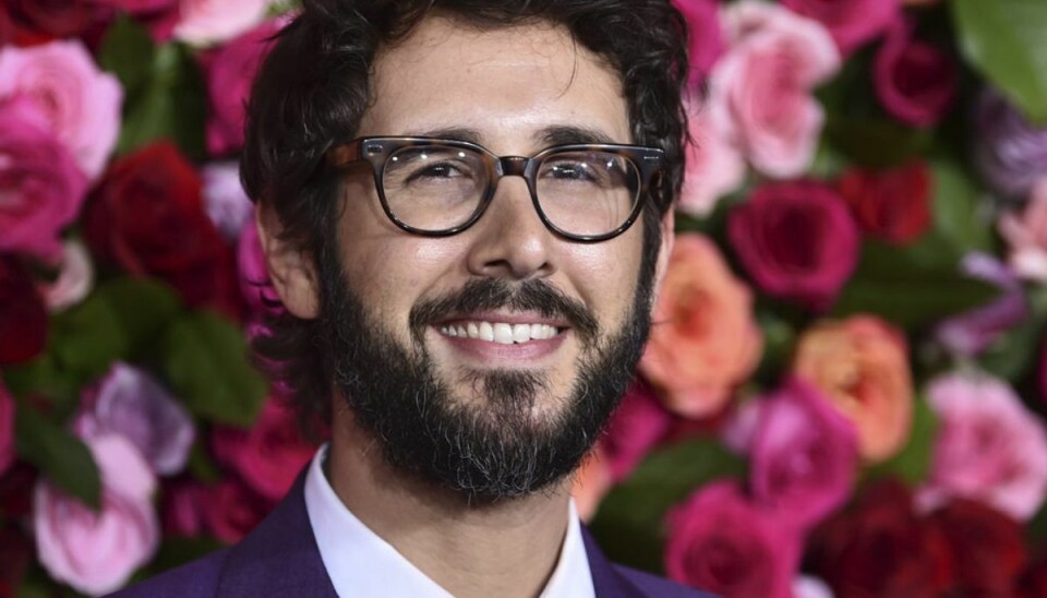 Synger til sine fans fra brusebadet Sanger og musiker Josh Groban, der fylder 40 den 27. februar, er her fotograferet ved Tony Awards-prisuddelingen i 2018. Året forinden var han nomineret for bedste mandlige hovedrolle i Broadway-musicalen “Natasha, Pierre and The Great Comet of 1812”. (Arkivfoto) – Foto: Evan Agostini/Ritzau Scanpix