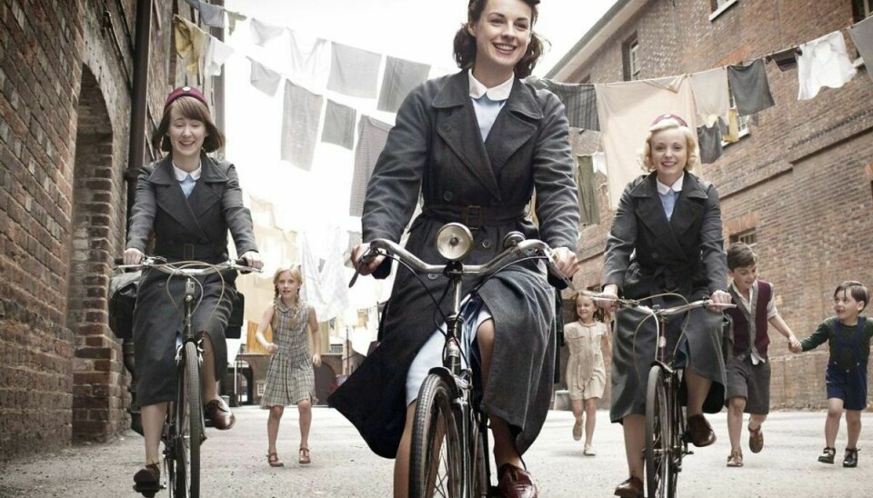 Nogle af karakteren i ‘Call the Midwife’ TV-serien på cykel som vi husler dem allerbedst. Foto: British Broadcasting Corporation (bbc)/Album/Ritzau Scanpix