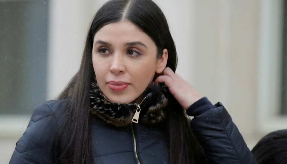 Fælden klappet for konen Emma Coronel Aispuro blev anholdt i lufthavnen i Washington. Foto: REUTERS/Brendan McDermid/Scanpix