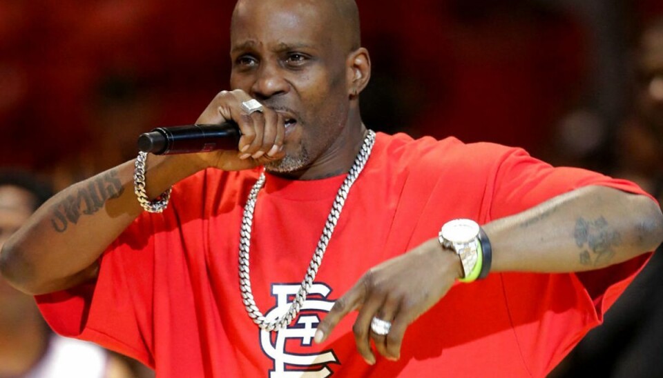 DMX, som har det borgerlige navn Earl Simmons, blev især kendt i løbet af de sene 90’ere og tidligere 00’ere med hits som “X Gon’ Give It To Ya” og “Party Up.” Foto: STREETER LECKA / Scanpix.