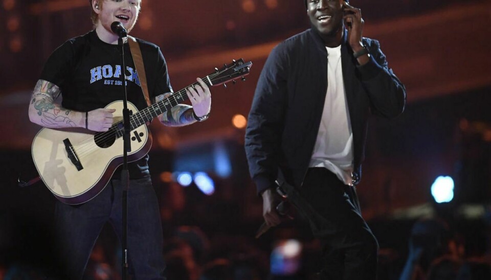 Ed Sheeran and Stormzy optrådte ved Brit Awards i 2017. Foto: REUTERS/Toby Melville