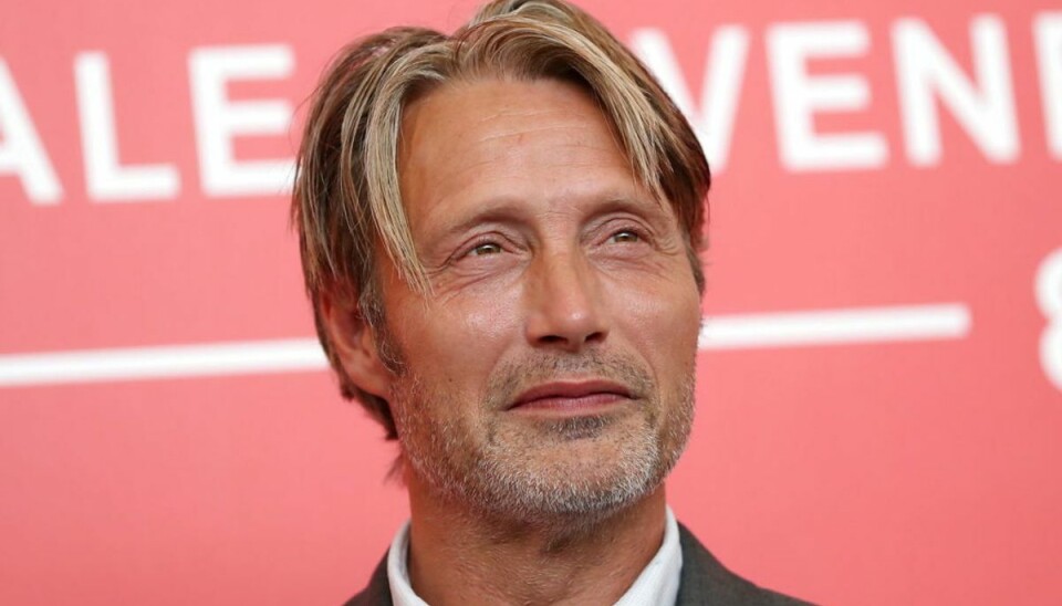 Konen fangede hans reaktion, da det gik op for Mads Mikkelsen,d a Druk havde vundet en Oscar. Foto: REUTERS/Tony Gentile/File Photo