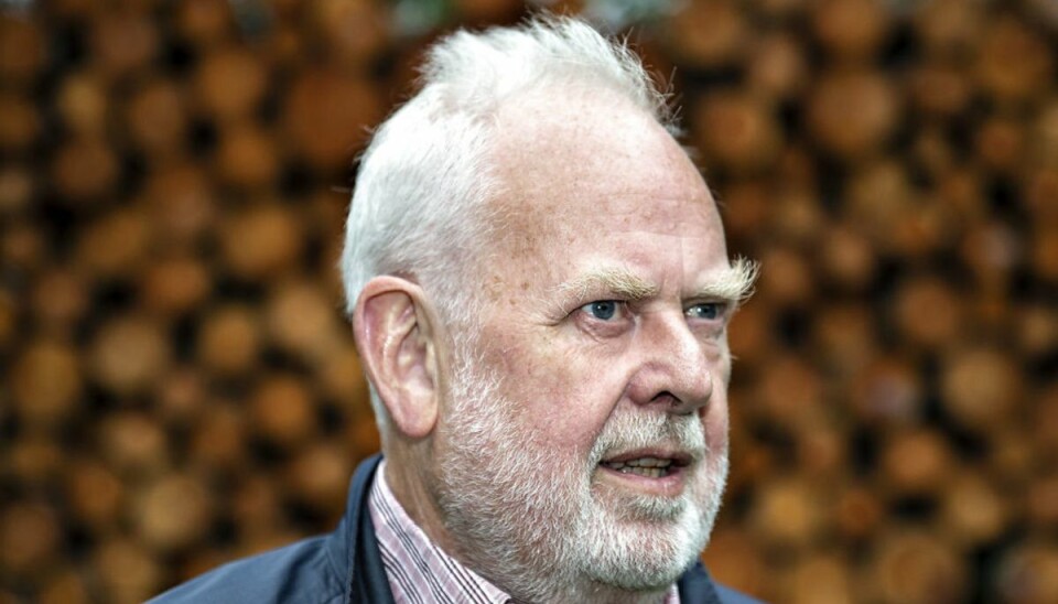 Han skildrer det forsvundne Danmark Forfatteren Jens Smærup Sørensen fotograferet ved sin fødeby, Staun ved Limfjorden, i juli 2018. Søndag den 30. maj fylder han 75. – Foto: Henning Bagger/Ritzau Scanpix