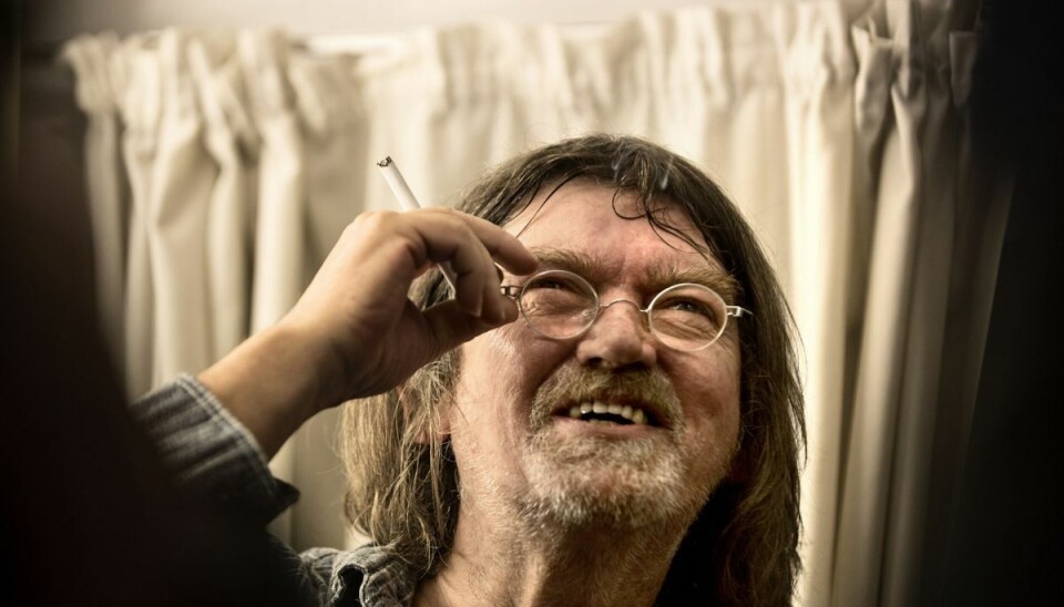 Johnny og Johnny sang duet på sangen 'Johnny Be Good' på en festival engang. Efter koncerten hang Hansen og Madsen ud og drak vodka og grøn sodavand, som rocklegenden Johnny Madsen havde medbragt fra Fanø Brugsforening. (Arkivfoto). Johnny og Johnny sang duet på sangen 'Johnny Be Good' på en festival engang. Efter koncerten hang Hansen og Madsen ud og drak vodka og grøn sodavand, som rocklegenden Johnny Madsen havde medbragt fra Fanø Brugsforening. (Arkivfoto).