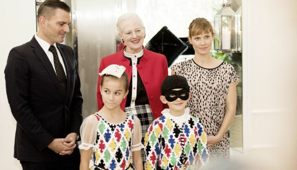 Se det søde billede: Lille prinsesse og Margrethe har samme hobby