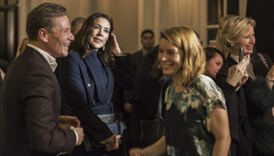 Marys designer klar til stor udfordring Her ses Jesper Høvring og kronprinsessen ved et modeshow på Hotel D’Angleterre i 2016. (Foto: Scanpix)