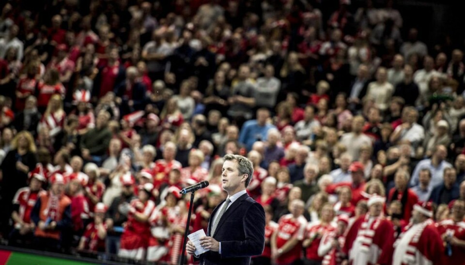 Kronprins Frederik holdt tale før Danmarks kamp mod Chile i Royal Arena i København torsdag aften. Foto: Mads Claus Rasmussen/Ritzau Scanpix.