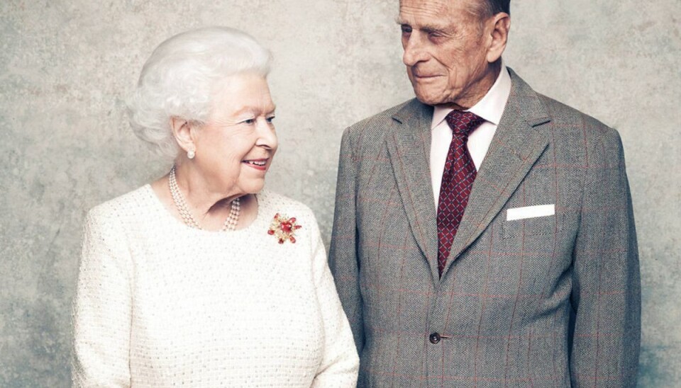Dronning Elizabeth og prins Philip har en daglig rutine, de gør hver evig eneste dag. KLIK VIDERE OG SE HVILKEN. Foto: Matt Holyoak /CameraPress/PA Wire/Handout via REUTERS Dronning Elizabeth og prins Philip har en daglig rutine, de gør hver evig eneste dag. KLIK VIDERE OG SE HVILKEN. Foto: Matt Holyoak /CameraPress/PA Wire/Handout via REUTERS