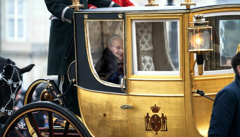 Dronning Margrethe eskorteres af Gardehusarregimentets Hesteeskorte i guldkaret fra Christian IX's Palæ, Amalienborg til Christiansborg Slot i København, fredag den 3. januar 2020.