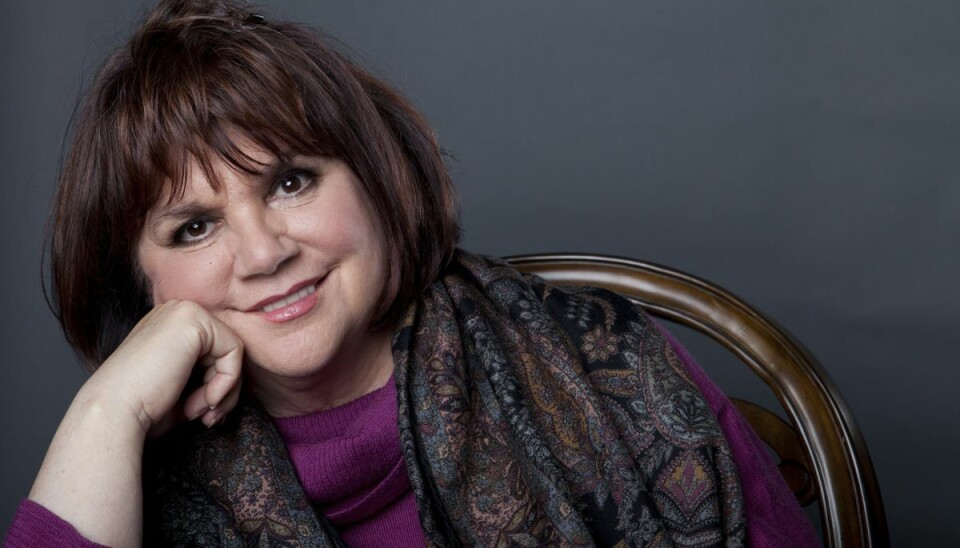 Linda Ronstadt blev i 2014 æret med 'National Medal of Arts', som blev overrakt at den daværende amerikanske præsident, Barack Obama. 15. juli kan hun fejre sin 75-års fødselsdag.