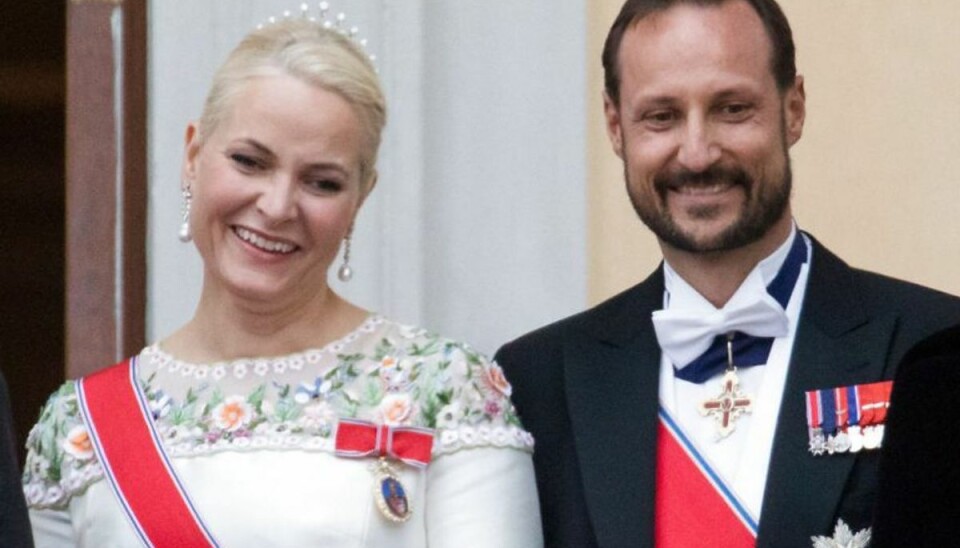 16 års ægteskab: Kronprinspar fejrer bryllupsdag