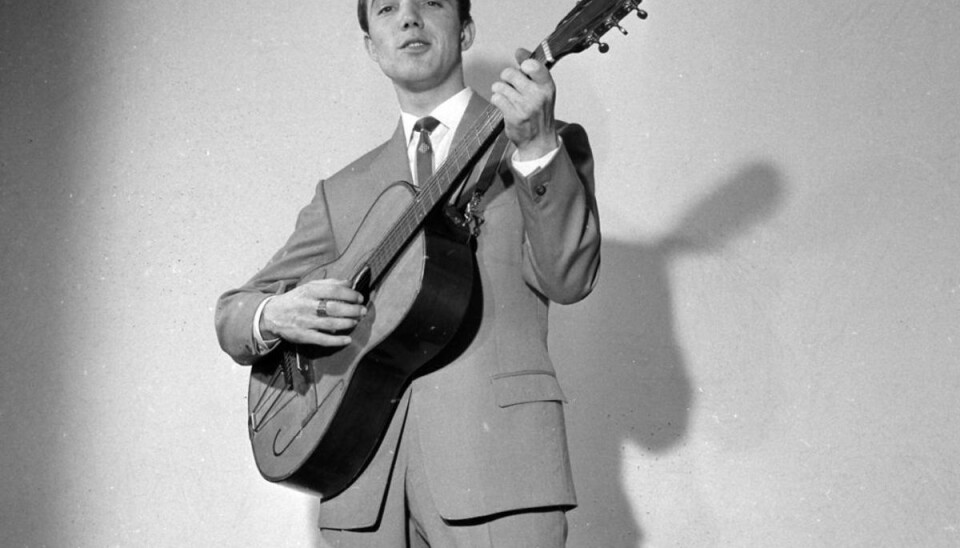 Otto Brandenburg sang i 1960 To Lys På Et Bord ved det danske Melodi Grand Prix. KLIK FOR MERE. Foto: Scanpix Otto Brandenburg sang i 1960 To Lys På Et Bord ved det danske Melodi Grand Prix. KLIK FOR MERE. Foto: Scanpix