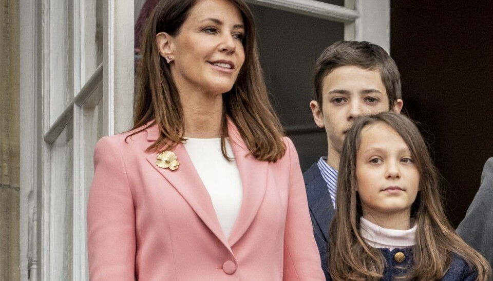 Prinsesse Marie ses her sammen med børnene greve Henrik og komtesse Athena. Prinsesse Marie ses her sammen med børnene greve Henrik og komtesse Athena.