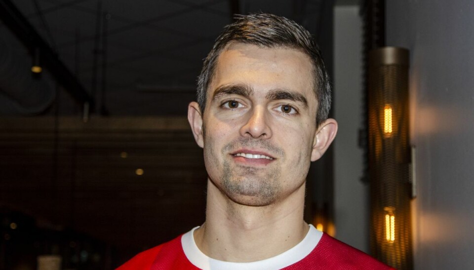 Rasmus Lauge glæder sig over sin nye tilværelse i Danmark sammen med familien bestående af ægtefællen Sabrina og deres børn Noah og Freja på fire og seks år.